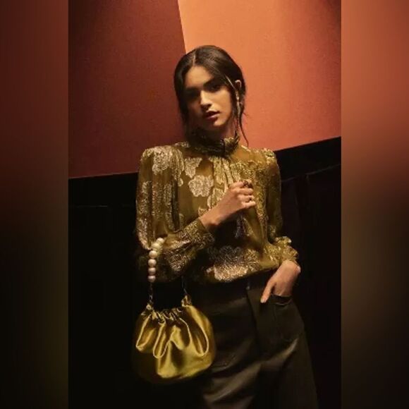 NWOT Mille Charlotte Long Sleeve Metallic Pleated Blouse in Gold Leaf size XXS - Picture 7 of 16